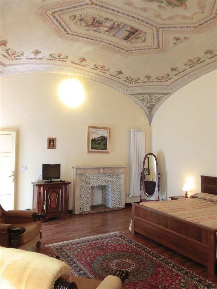 Pantaneto - Palazzo Bulgarini