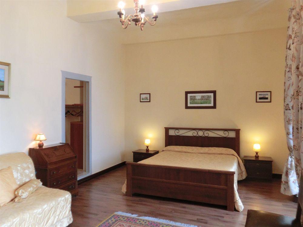 Pantaneto - Palazzo Bulgarini Alojamento de Acomodação e Pequeno-almoço Siena