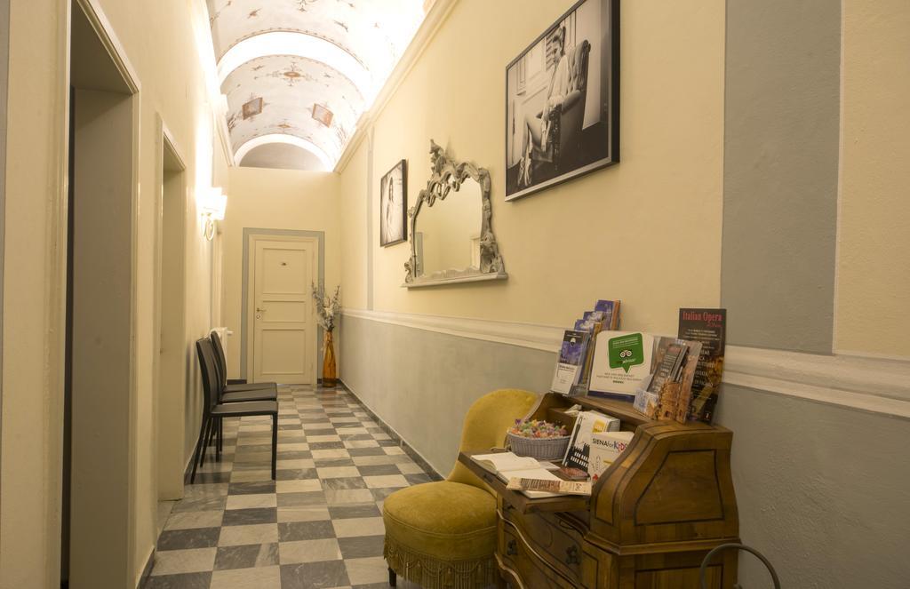 Pantaneto - Palazzo Bulgarini