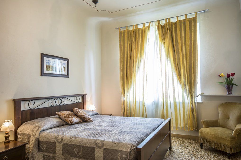 Pantaneto - Palazzo Bulgarini