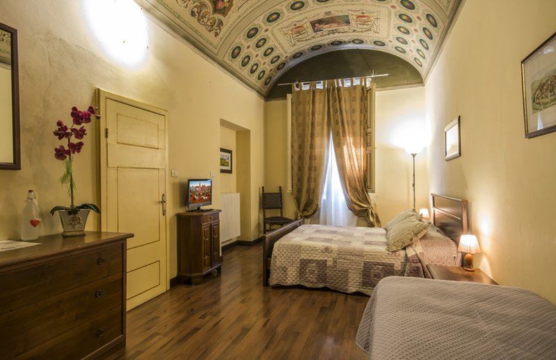Pantaneto - Palazzo Bulgarini Bed & Breakfast Siena